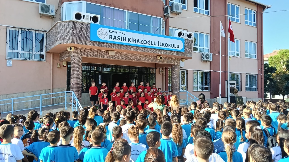 Rasih Kirazoğlu İlkokulu’nda İlköğretim Haftası Coşkusu
